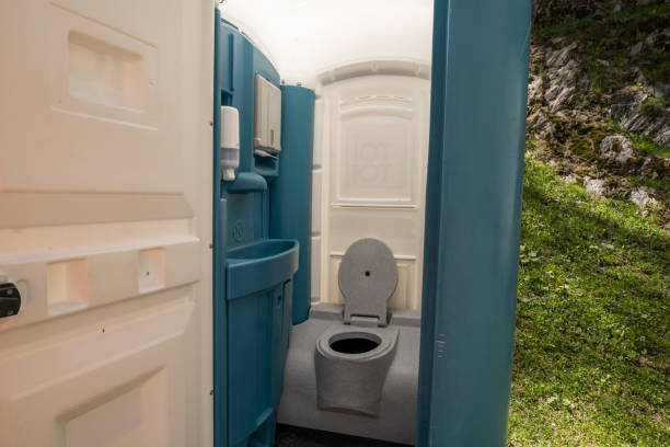 Best Portable restroom trailer rental  in Sand Springs, OK